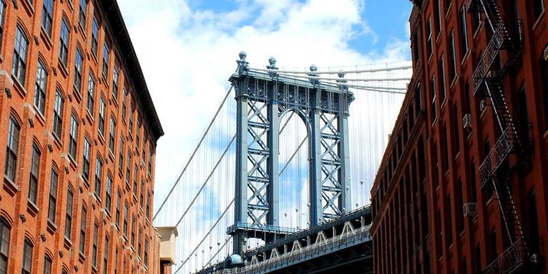 夜间经济新生态：家政服务、社区公告与二手交易如何重塑24小时生活圈